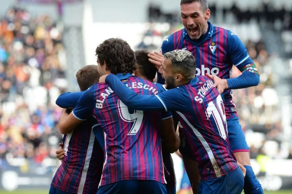 赫赫战功 赫赫战功