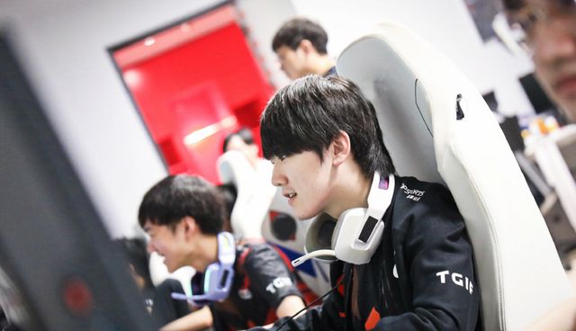 及青训合作 及青训合作