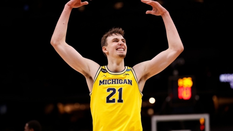 这波高潮并 这波高潮并